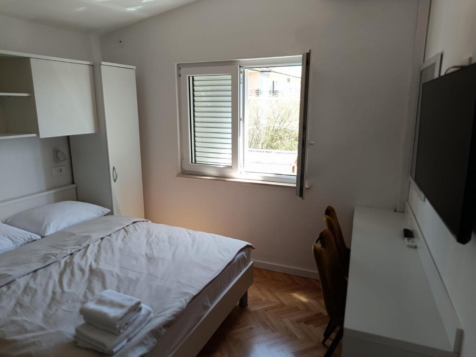Diana Rooms And Apartments Starigrad Paklenica Pokoj fotografie