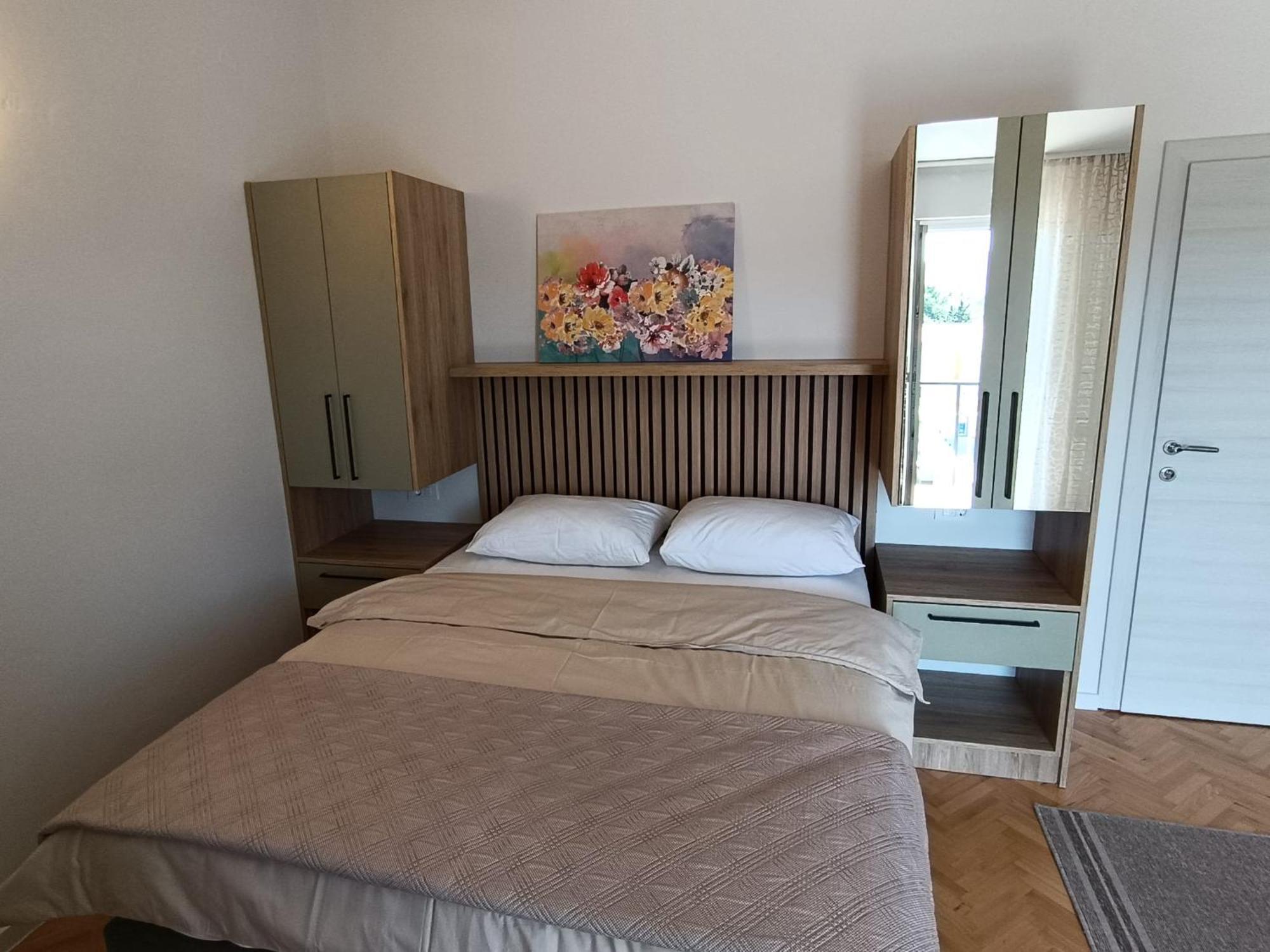 Diana Rooms And Apartments Starigrad Paklenica Exteriér fotografie