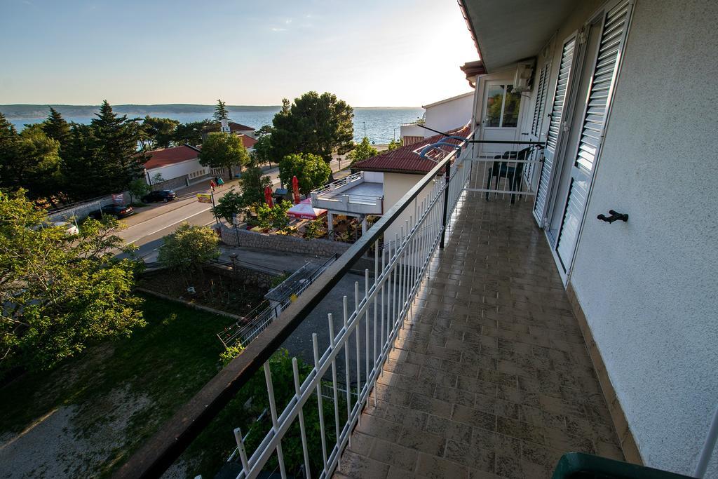 Diana Rooms And Apartments Starigrad Paklenica Exteriér fotografie